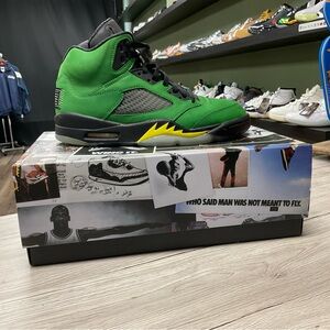 AIR JORDAN 5 RETRO SE OREGON SZ 8 USED